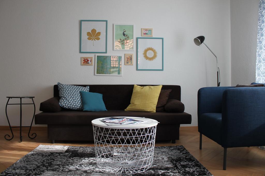 Appartement Douces Heures Avec Parking Couvert Prive Le Locle Zewnętrze zdjęcie